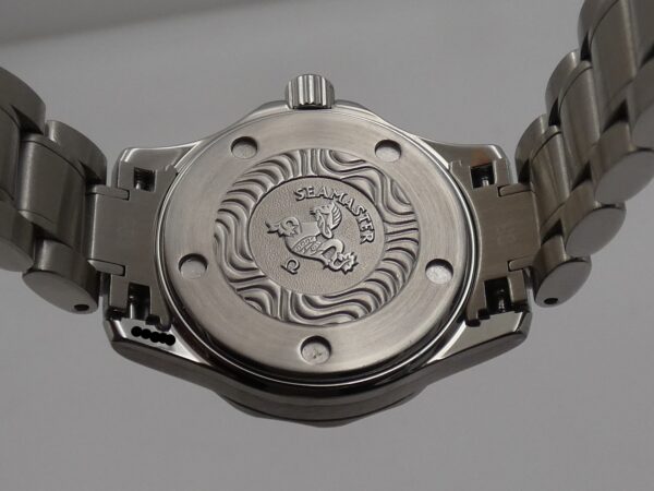 Omega Seamaster Professional 300m With PAPERS 2284.50.00 Anno 2020 Braccialato TOP For Ladies