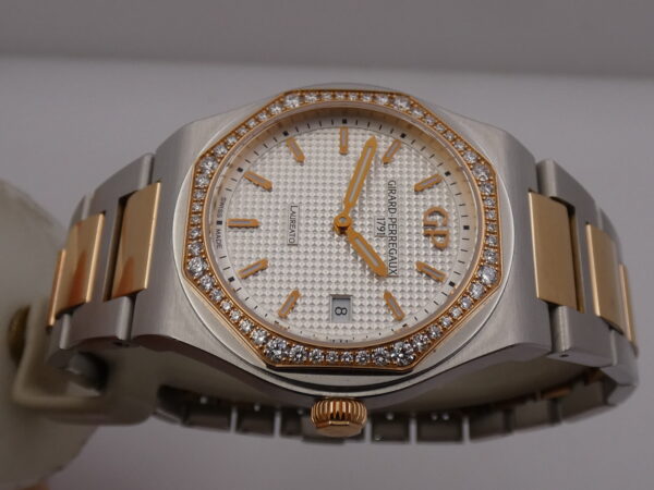 Girard Perregaux Laureato 34 Diamonds Bezel 0.82ct Acciaio & Oro Rosa 18Kt With PAPERS YEAR 2017 TOP CONDITION 56 Factory Diamonds FOR Ladies Ref. 80189D56A132-56A