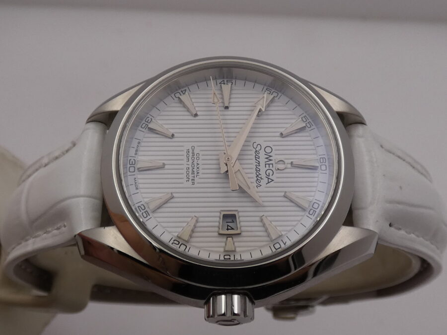 Omega Seamaster Aqua Terra Co-Axial 34mm With PAPERS Ottobre 2023 White Dial Automatico Acciaio TOP CONDITION For Ladies !!! - immagine 3