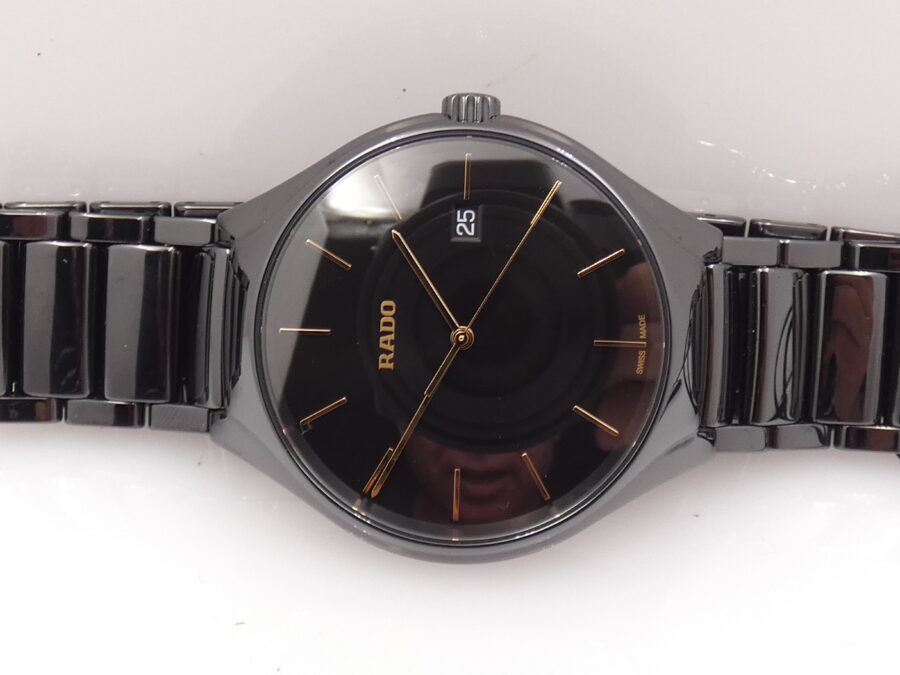 Rado True NEW BOX PAPERS & STICKERS Ceramica & Titanio Anno 2025 Mai Indossato Ref. R27238162 - immagine 5