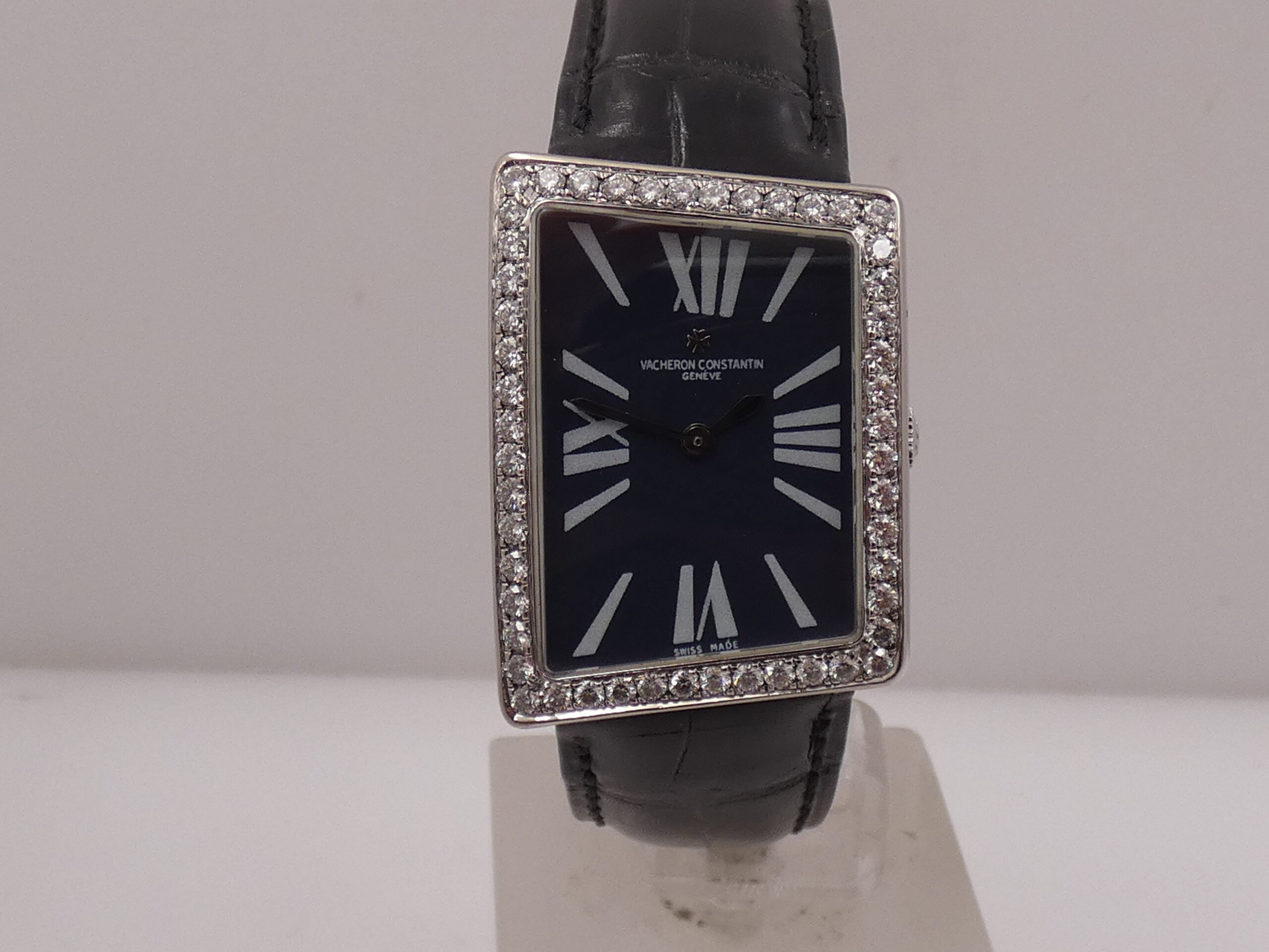 Vacheron Constantin 1972 MCMLXXII Asymmetric Diamonds Bezel Oro Bianco 18Kt Blue Dial TOP CONDITION 37010/000G Manuale FULL SET - immagine 9