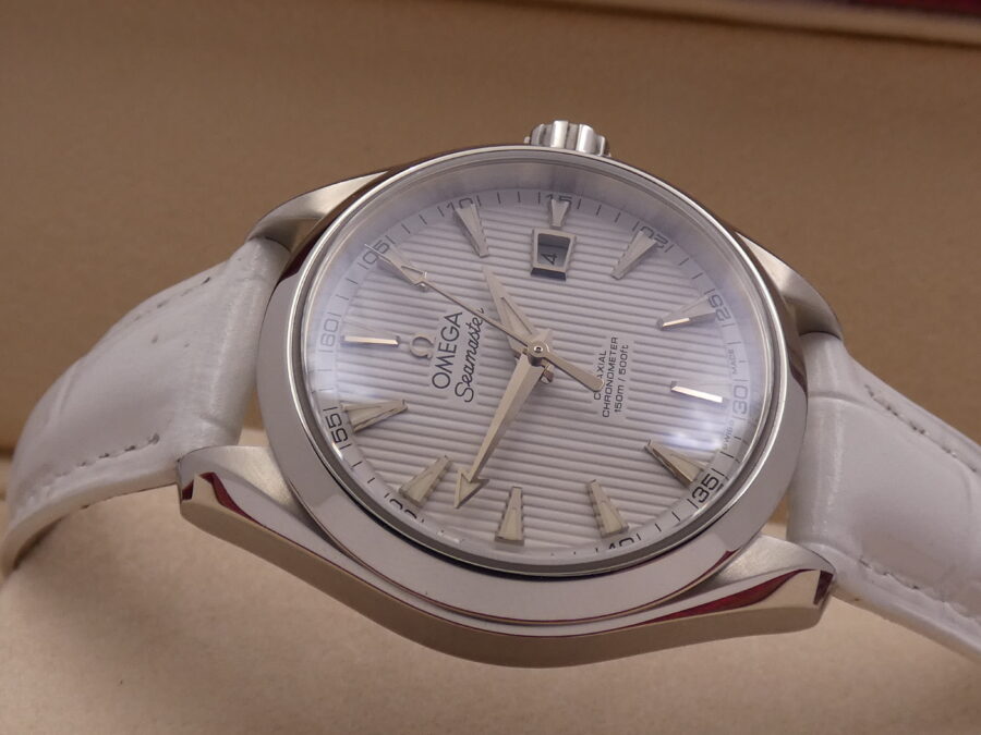 Omega Seamaster Aqua Terra Co-Axial 34mm With PAPERS Ottobre 2023 White Dial Automatico Acciaio TOP CONDITION For Ladies !!! - immagine 9