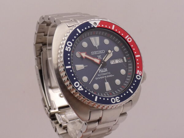 Seiko Prospex PADI Turtle Automatic Day-Date BOX&PAPERS Pepsi Bezel Anno 2024 Edizione Speciale