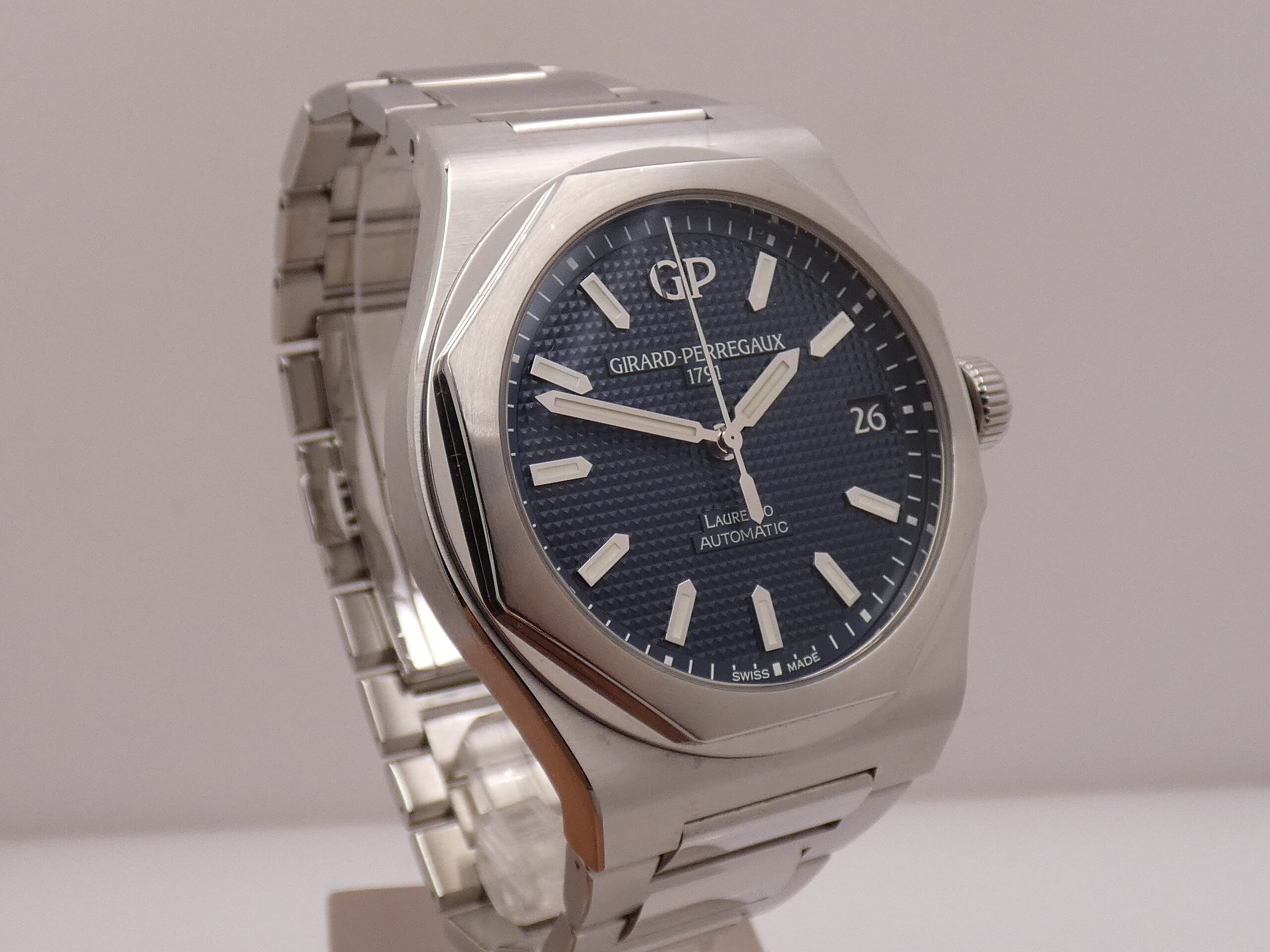 Girard Perregaux Laureato 81010 WITH PAPERS Anno 2021 TOP CONDITION Guillochè Blue Dial Automatico Acciaio - immagine 11