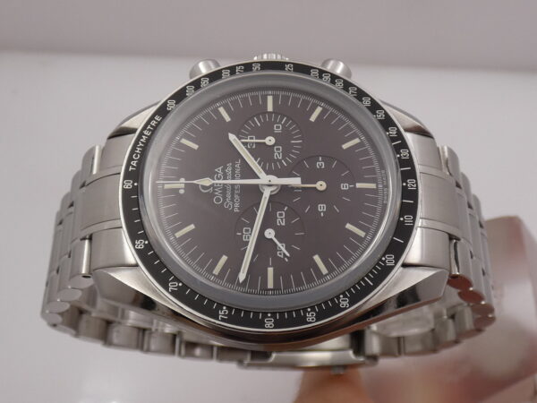 Cronografo Omega Speedmaster Professional Moonwatch CHOCOLATE BOX PAPERS & TAG PRICE Anno 2011 Manuale Acciaio BRACCIALATO