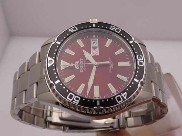 Orient Kamasu Mako III RED Automatic Day-Date BOX&PAPERS Febbraio 2025 Acciaio Ref. RA-AA0003R