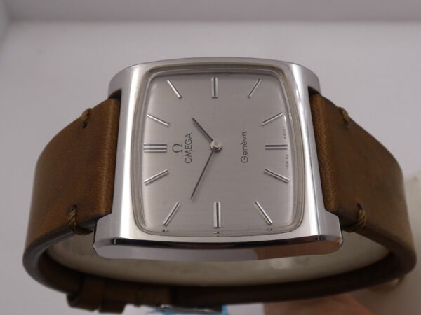 Omega Genève De Cuerda TV Case Oversize 111.0109 Carica Manuale ANNO 1973 Acciaio Vintage Watch