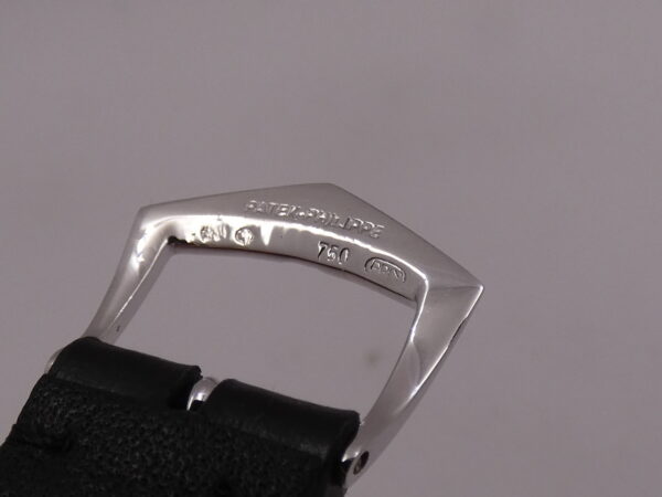 Patek Philippe Calatrava Ultra Thin 3590 Automatic SIGMA Blue Dial 18Kt White Gold MINT CONDITION 21Kt Gold Rotor Clous de Paris Bezel YEARS '70s