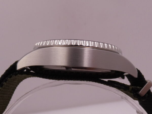 Hamilton Khaki Navy Scuba Green NEW BOX&PAPERS Automatico Mai Indossato Acciaio H82375961