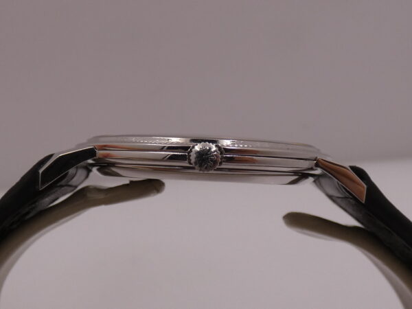 Patek Philippe Calatrava Ultra Thin 3590 Automatic SIGMA Blue Dial 18Kt White Gold MINT CONDITION 21Kt Gold Rotor Clous de Paris Bezel YEARS '70s