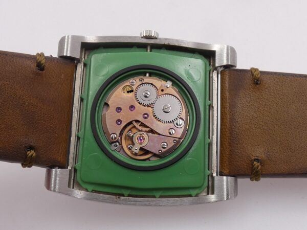 Omega Genève De Cuerda TV Case Oversize 111.0109 Carica Manuale ANNO 1973 Acciaio Vintage Watch