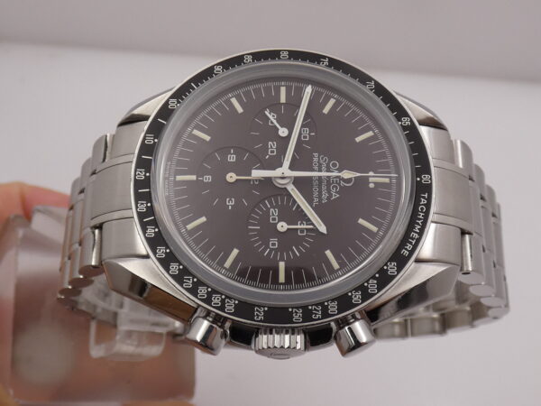 Cronografo Omega Speedmaster Professional Moonwatch CHOCOLATE BOX PAPERS & TAG PRICE Anno 2011 Manuale Acciaio BRACCIALATO