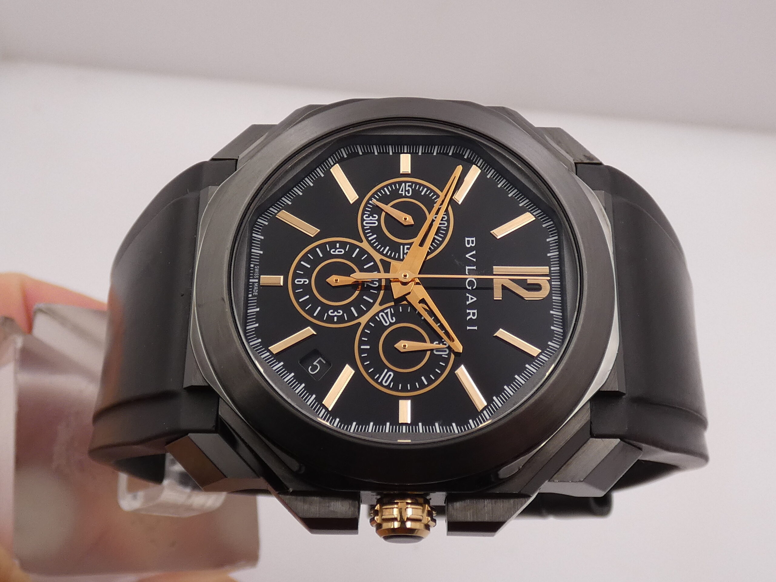 Cronografo Bulgari Octo Velocissimo Ultranero BOX&PAPERS TOP CONDITION Automatico Anno 2018 Acciaio& DLC Nero Calibro El Primero Ref. 102630 - immagine 4