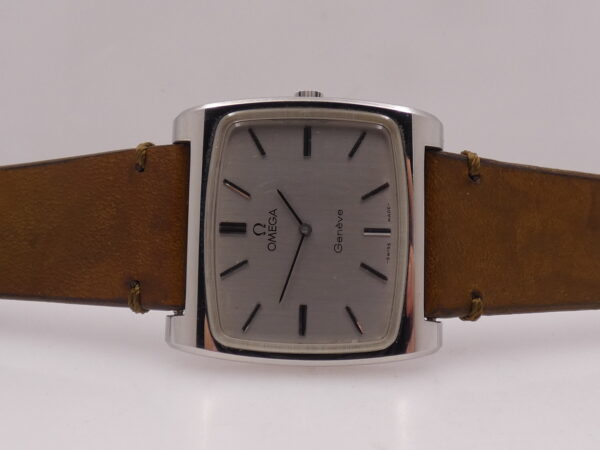 Omega Genève De Cuerda TV Case Oversize 111.0109 Carica Manuale ANNO 1973 Acciaio Vintage Watch