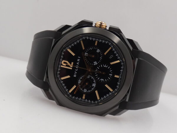 Cronografo Bulgari Octo Velocissimo Ultranero BOX&PAPERS TOP CONDITION Automatico Anno 2018 Acciaio& DLC Nero Calibro El Primero Ref. 102630