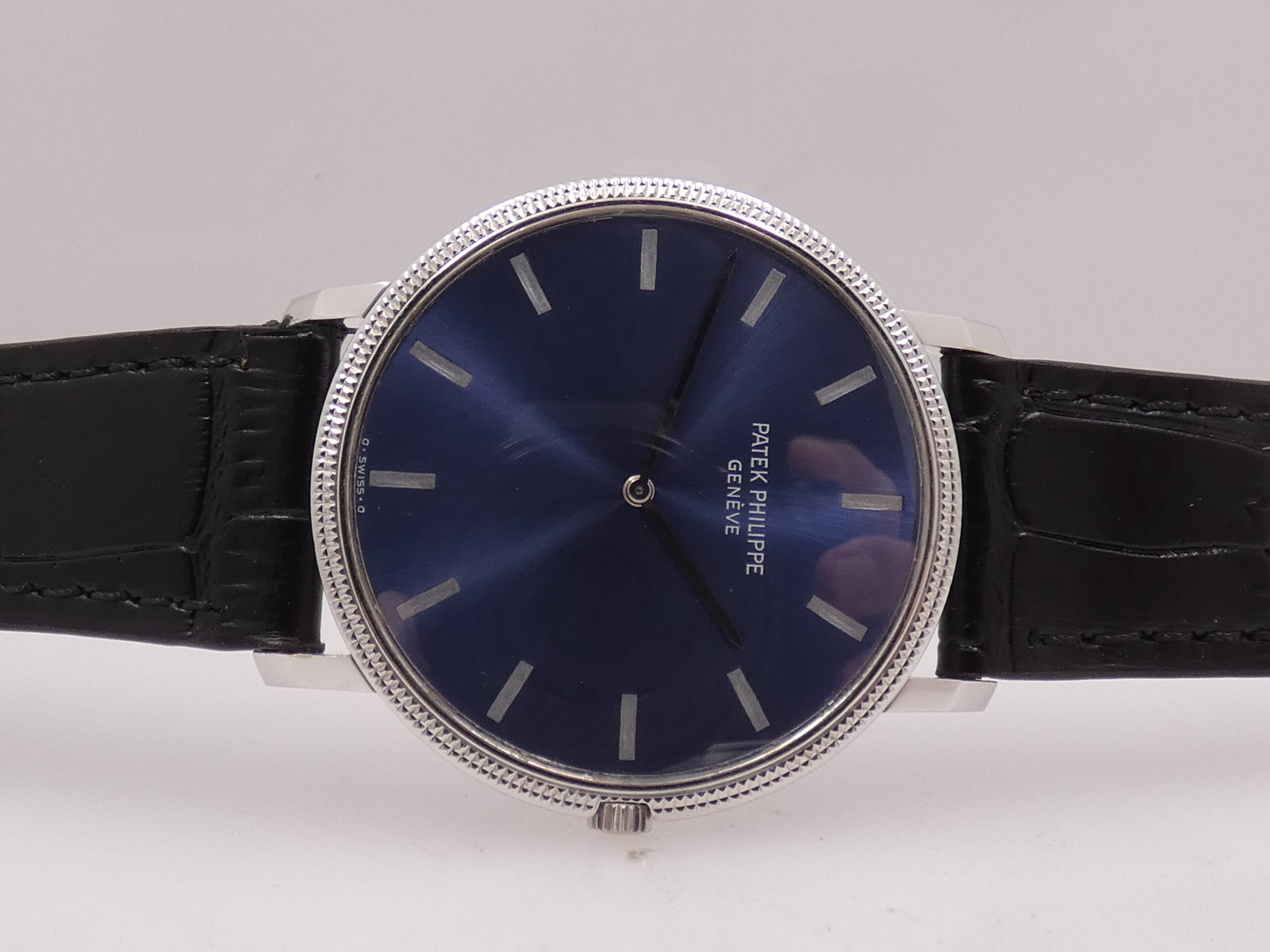 Patek Philippe Calatrava Ultra Thin 3590 Automatic SIGMA Blue Dial 18Kt White Gold MINT CONDITION 21Kt Gold Rotor Clous de Paris Bezel YEARS '70s - immagine 5