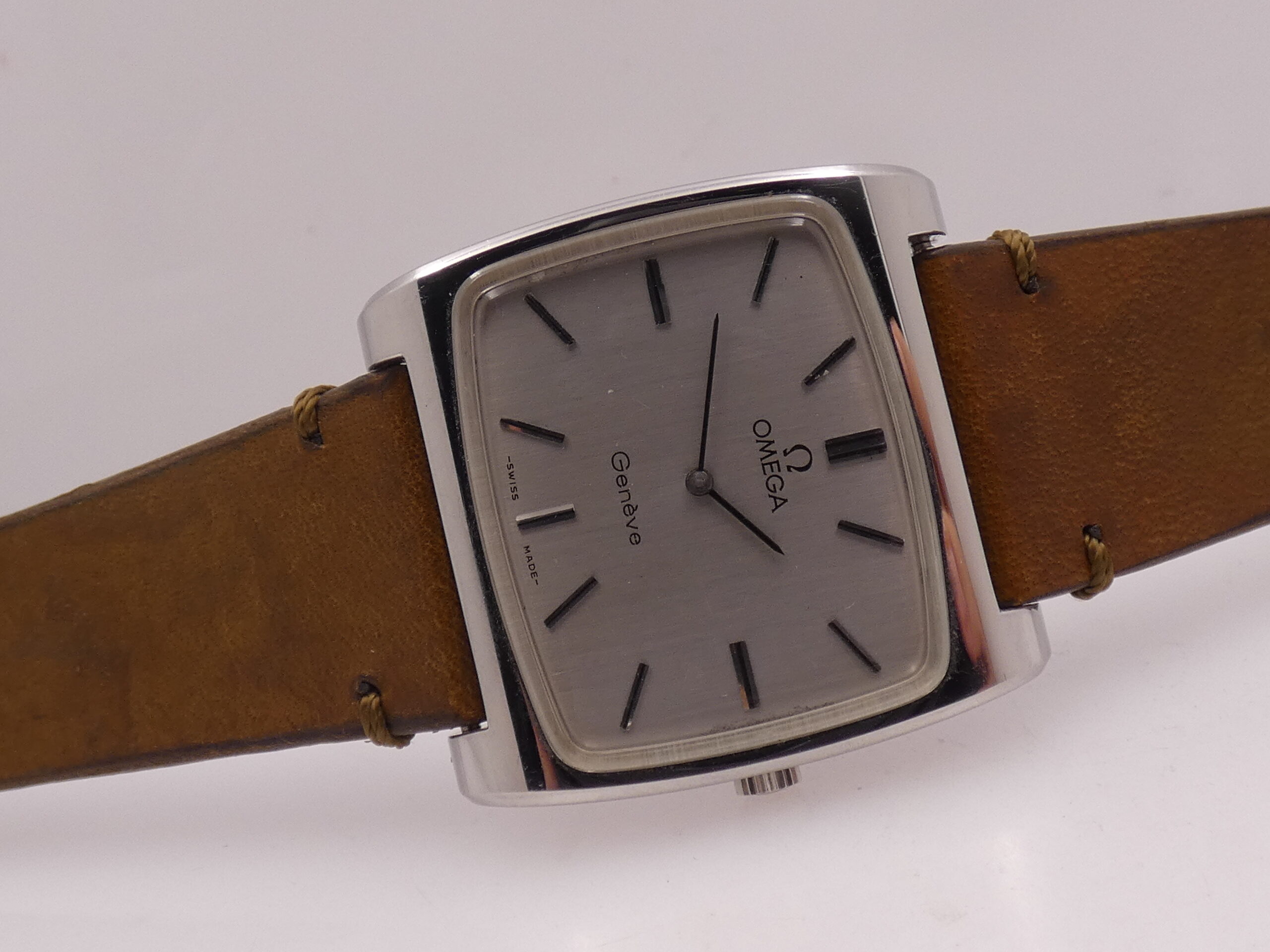Omega Genève De Cuerda TV Case Oversize 111.0109 Carica Manuale ANNO 1973 Acciaio Vintage Watch - immagine 7