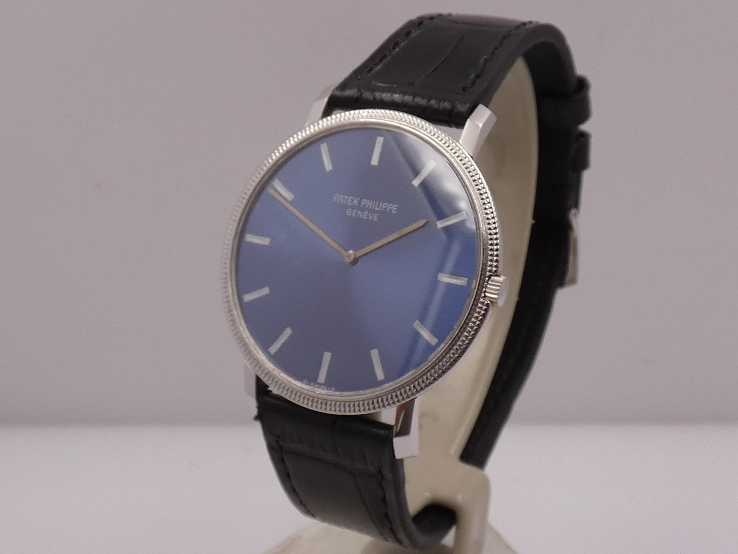 Patek Philippe Calatrava Ultra Thin 3590 Automatic SIGMA Blue Dial 18Kt White Gold MINT CONDITION 21Kt Gold Rotor Clous de Paris Bezel YEARS '70s - immagine 7
