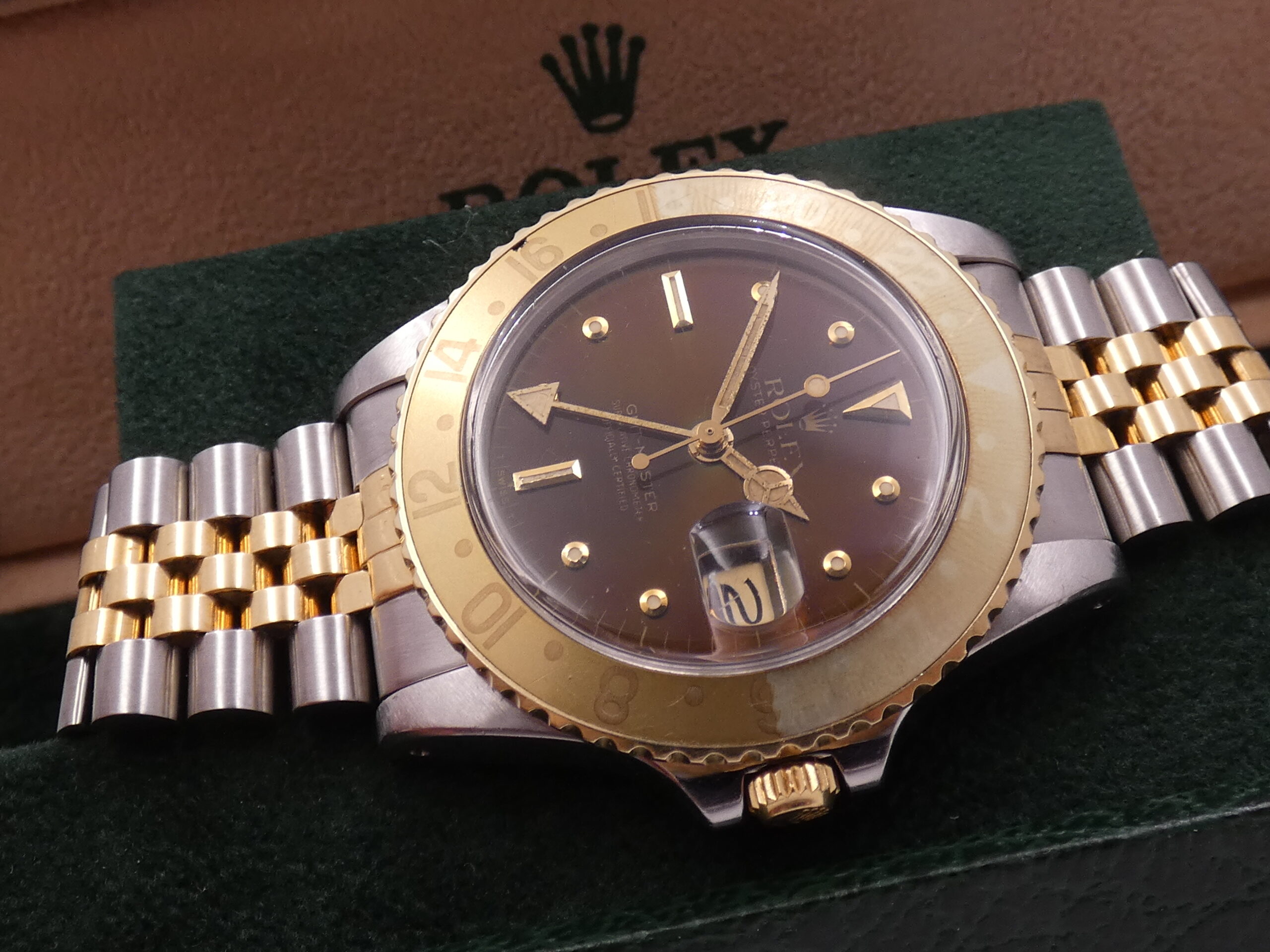 Rolex GMT-Master 16753 Brown Tiger Eye Nipple Dial Ghost Bezel ANNI 1981 18Kt Oro&Acciaio Jubilee Automatico ROOTBEER !!! - immagine 11