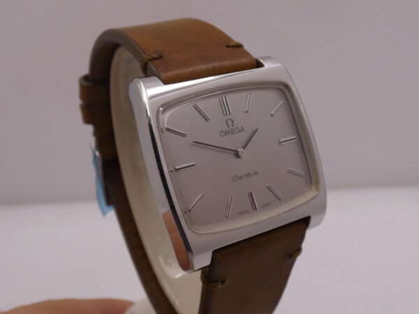 Omega Genève De Cuerda TV Case Oversize 111.0109 Carica Manuale ANNO 1973 Acciaio Vintage Watch