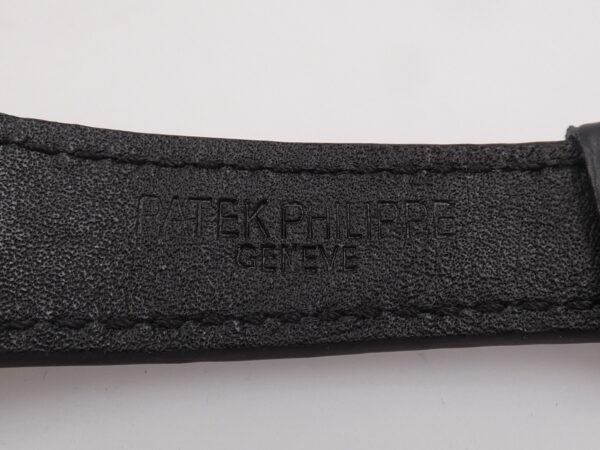 Patek Philippe Calatrava Ultra Thin 3590 Automatic SIGMA Blue Dial 18Kt White Gold MINT CONDITION 21Kt Gold Rotor Clous de Paris Bezel YEARS '70s