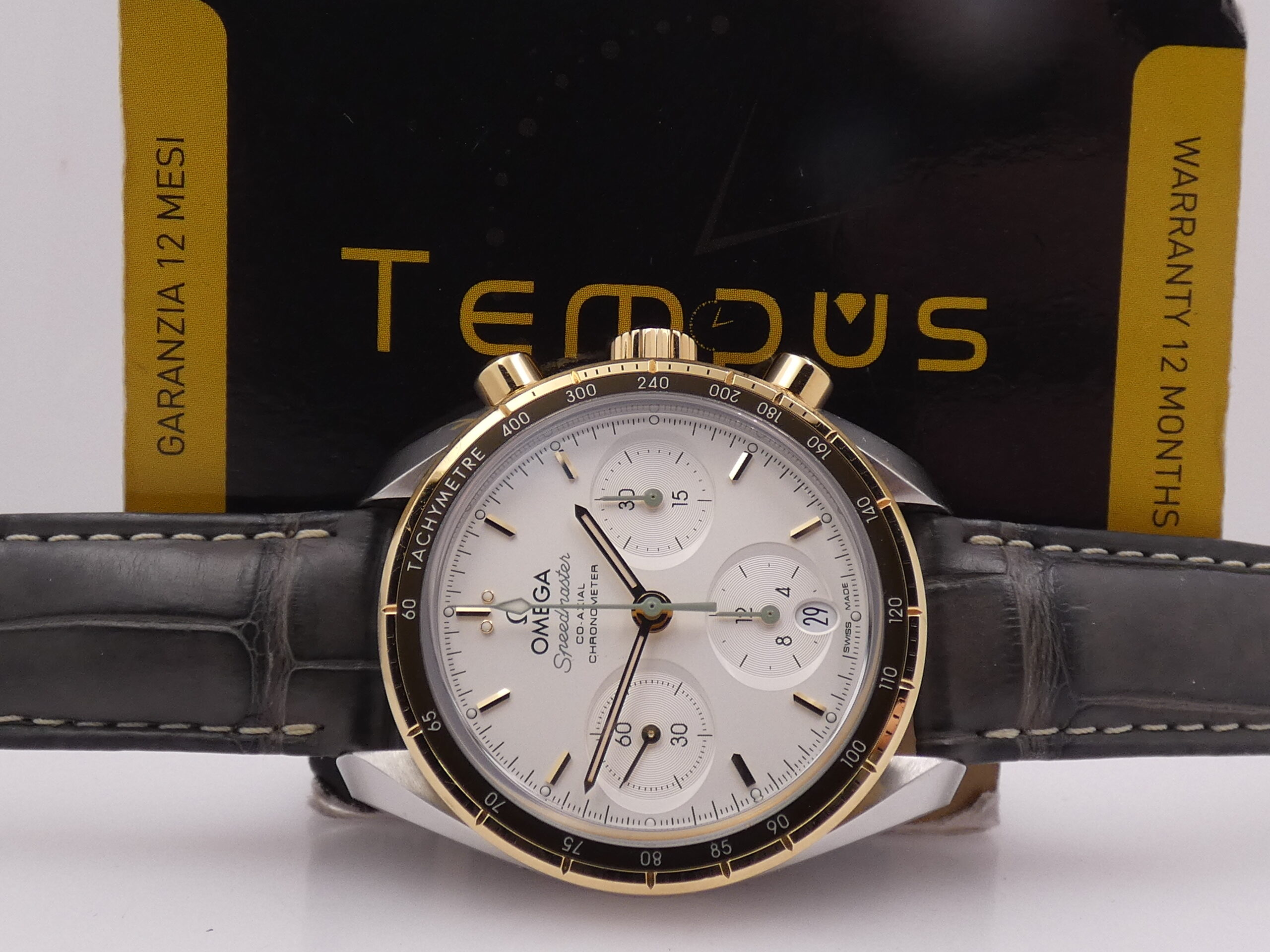 Cronografo Omega Speedmaster Co-Axial Lunetta Oro 18Kt BOX&PAPERS TOP CONDITION Anno 2022 Automatico 324.23.38.50.02.001 - immagine 2