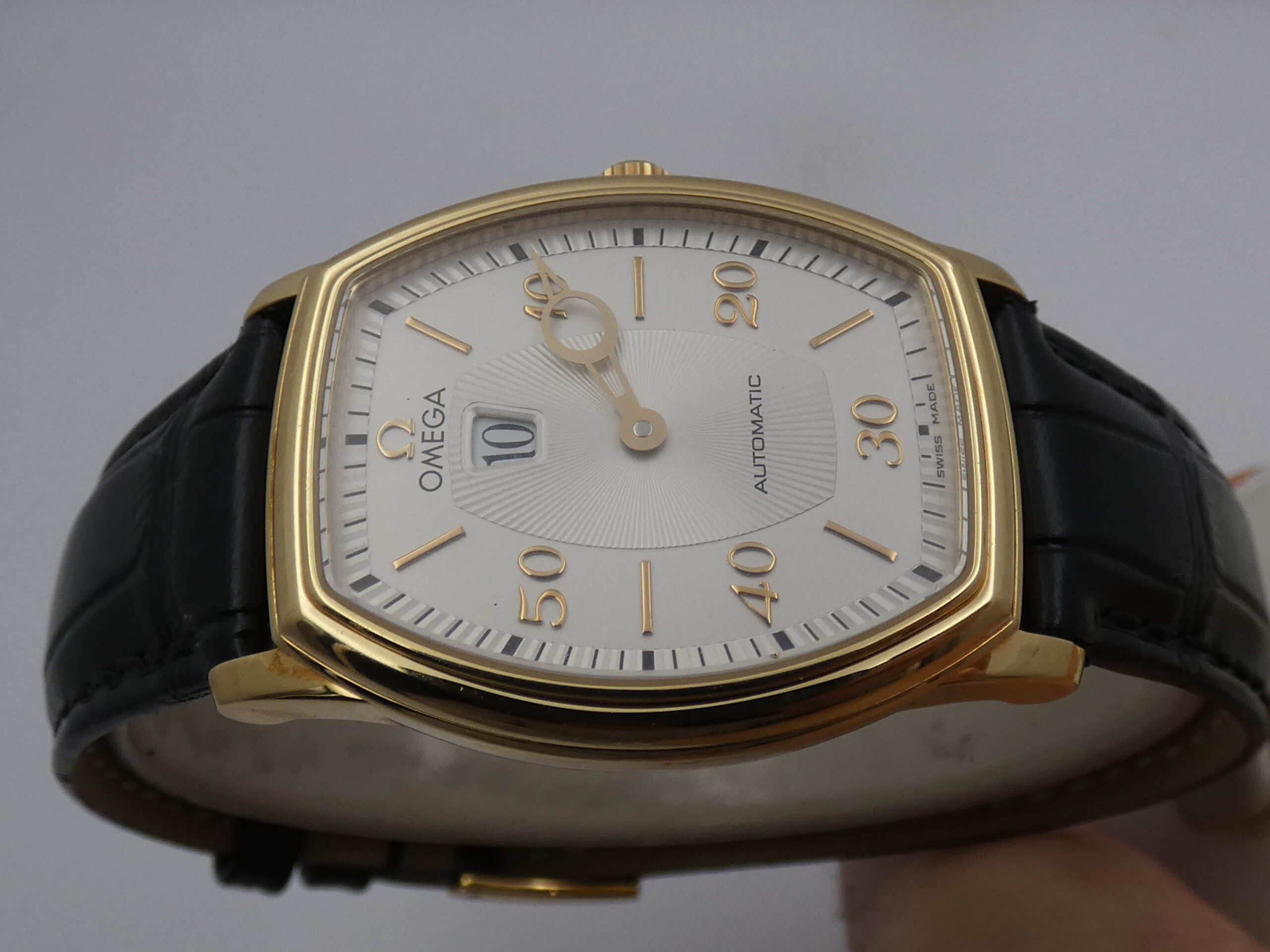 Omega De Ville Prestige Ultra Raro Jumping Hour 4653.31.00 Oro 18Kt BOX&PAPERS TOP CONDITION Anno 2002 Automatico
