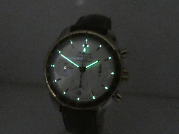 Cronografo Omega Speedmaster Co-Axial Lunetta Oro 18Kt BOX&PAPERS TOP CONDITION Anno 2022 Automatico 324.23.38.50.02.001