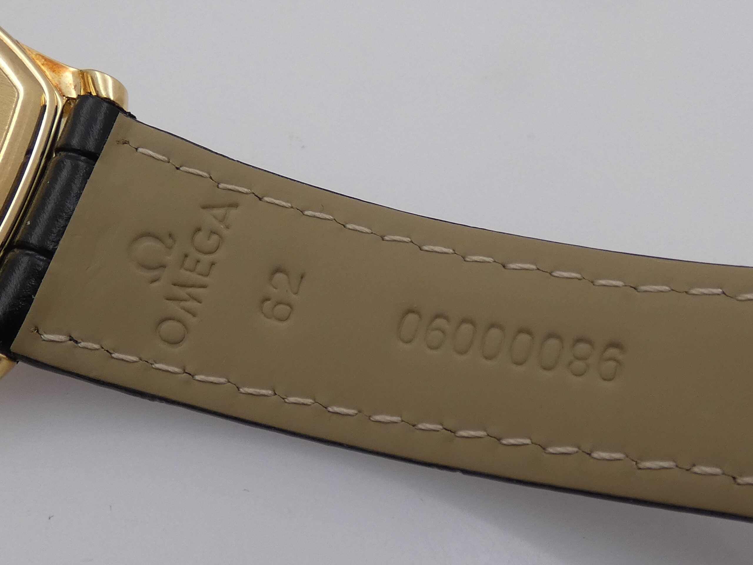 Omega De Ville Prestige Ultra Raro Jumping Hour 4653.31.00 Oro 18Kt BOX&PAPERS TOP CONDITION Anno 2002 Automatico - immagine 12