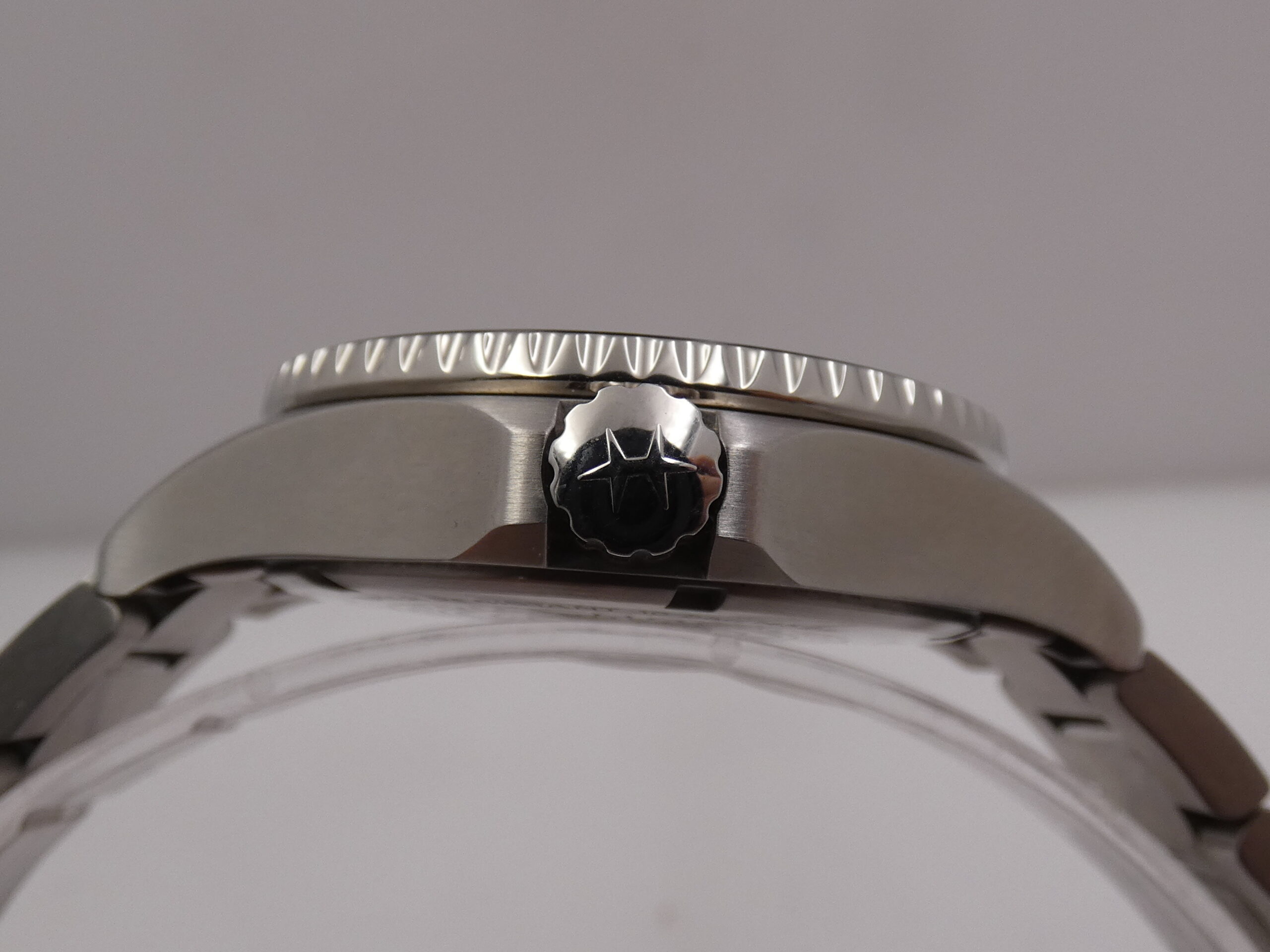 Hamilton Khaki Navy Scuba Batman H823151 BOX&PAPERS Aprile 2024 Automatico Acciaio - immagine 16