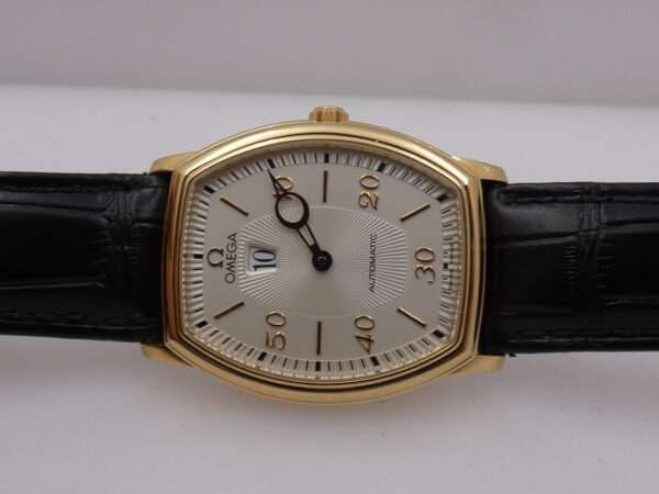 Omega De Ville Prestige Ultra Raro Jumping Hour 4653.31.00 Oro 18Kt BOX&PAPERS TOP CONDITION Anno 2002 Automatico