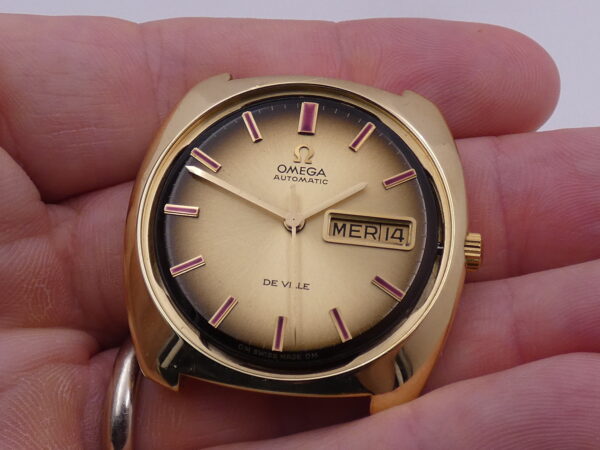 Rarissimo Omega De Ville 166.053 O.M. Dial Borgogna Index Automatico Oro Massiccio 18Kt ANNO 1970