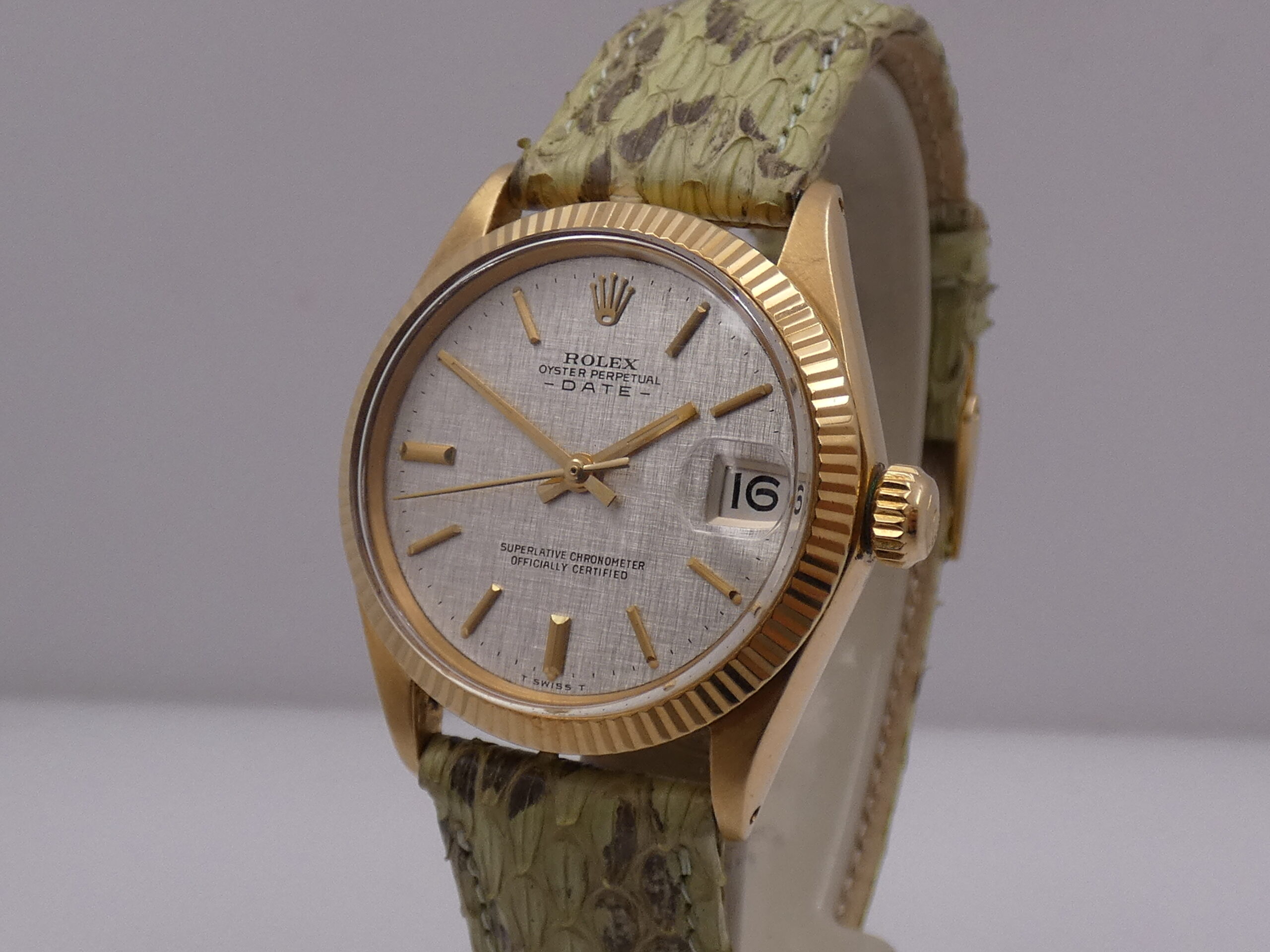 Rolex Oyster Perpetual Date 31 Mid-Size 6827 TOP CONDITION Oro Massiccio 18Kt LINEN DIAL Anno 1972 Automatico Vintage - immagine 7