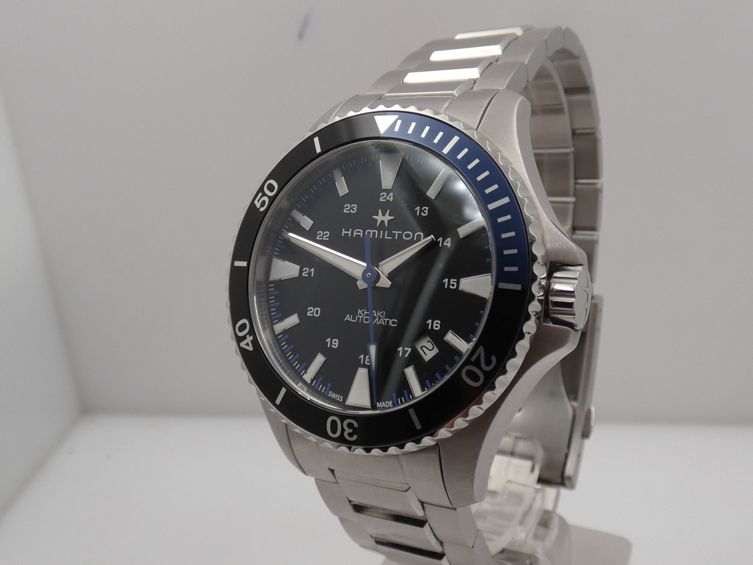 Hamilton Khaki Navy Scuba Batman H823151 BOX&PAPERS Aprile 2024 Automatico Acciaio - immagine 9