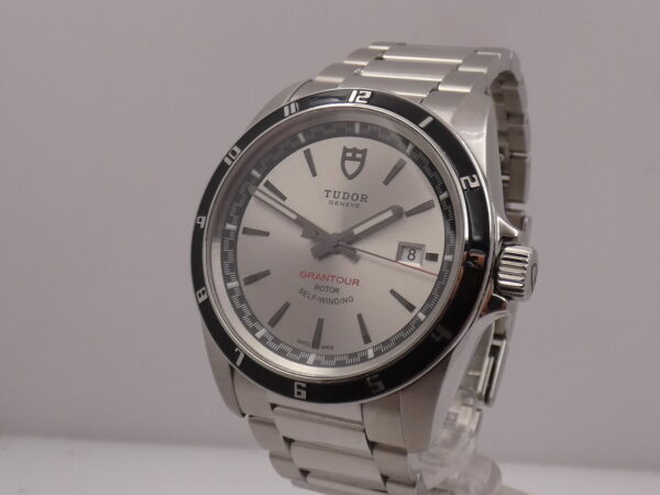 Tudor Grantour Date 20500N NEW OLD STOCK With BOX Automatico Mai indossato Braccialato