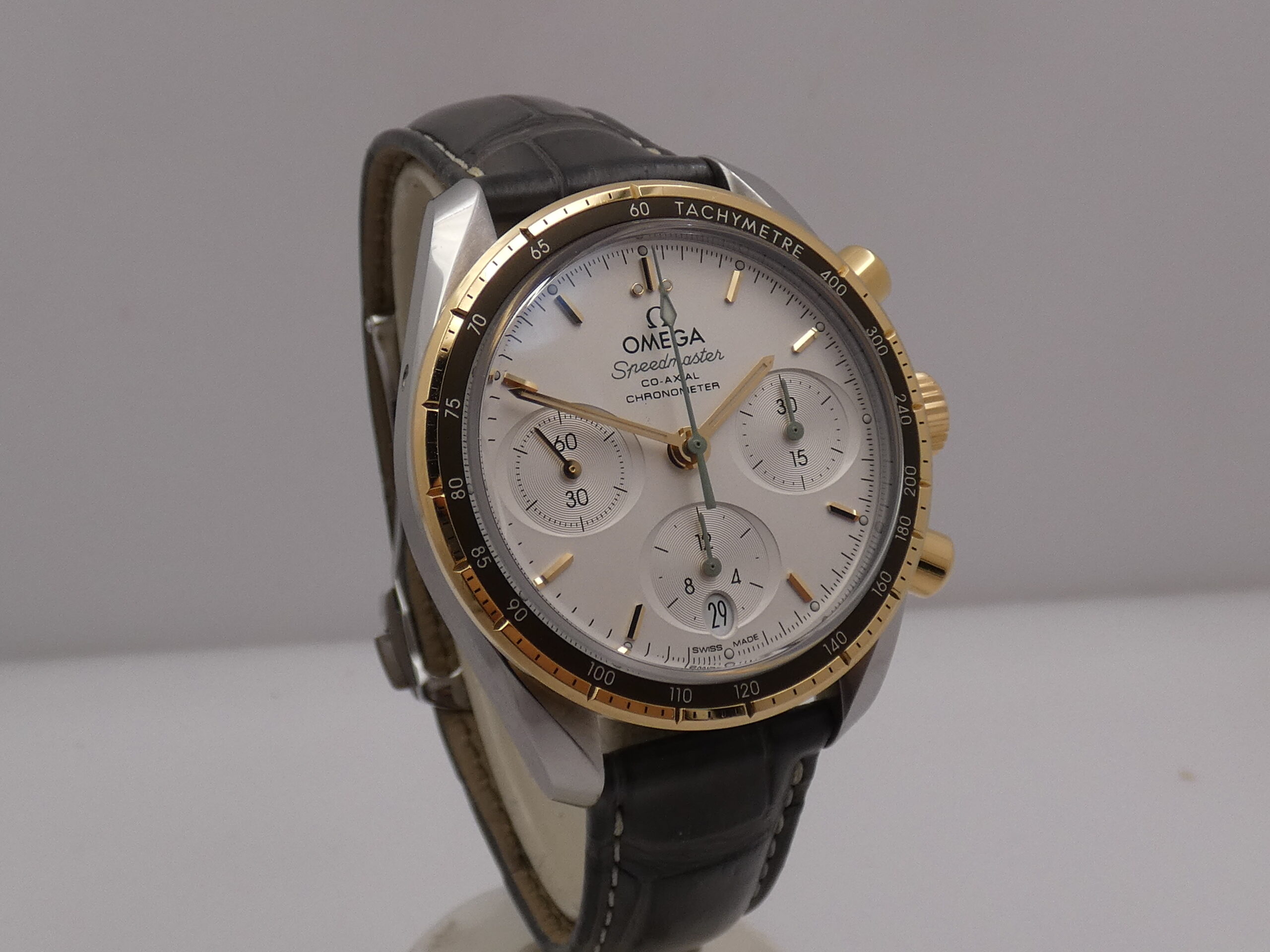 Cronografo Omega Speedmaster Co-Axial Lunetta Oro 18Kt BOX&PAPERS TOP CONDITION Anno 2022 Automatico 324.23.38.50.02.001 - immagine 10