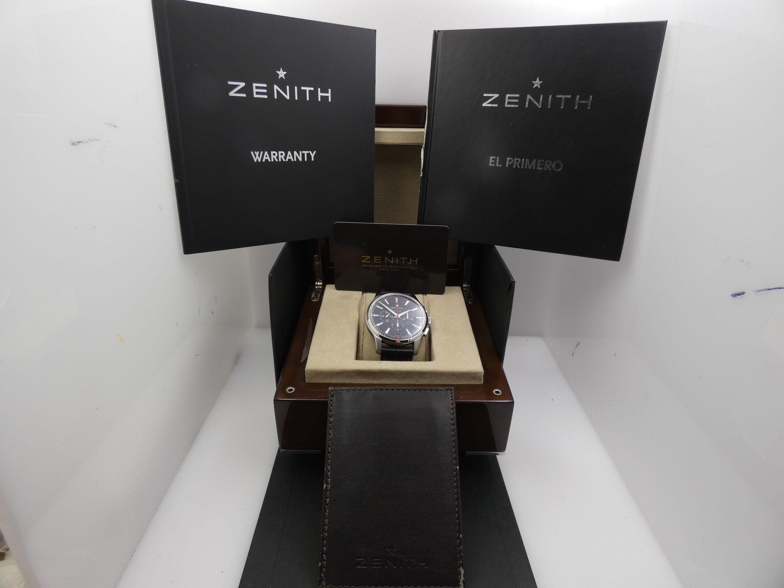 Cronografo Zenith Captain Red Primero 03.2115.400 BOX&PAPERS LIMITED EDITION 500 pezzi al MONDO Automatico Acciaio - immagine 11