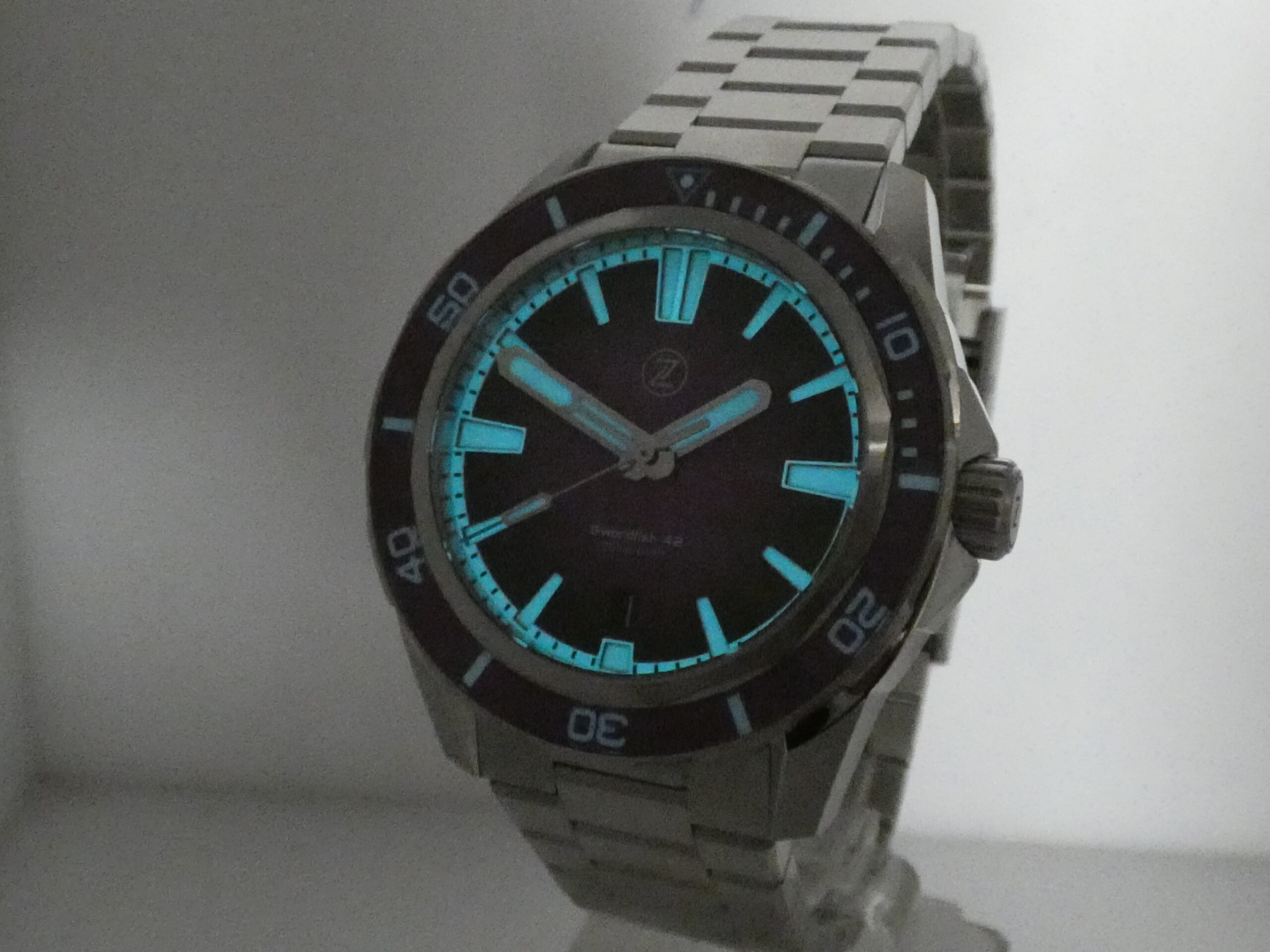 Zelos Swordfish 42 200m LIKE NEW BOX&PAPERS Dicembre 2025 PURPLE DIAL & BEZEL Acciaio Braccialato Limited Edition 150pz al MONDO - immagine 10