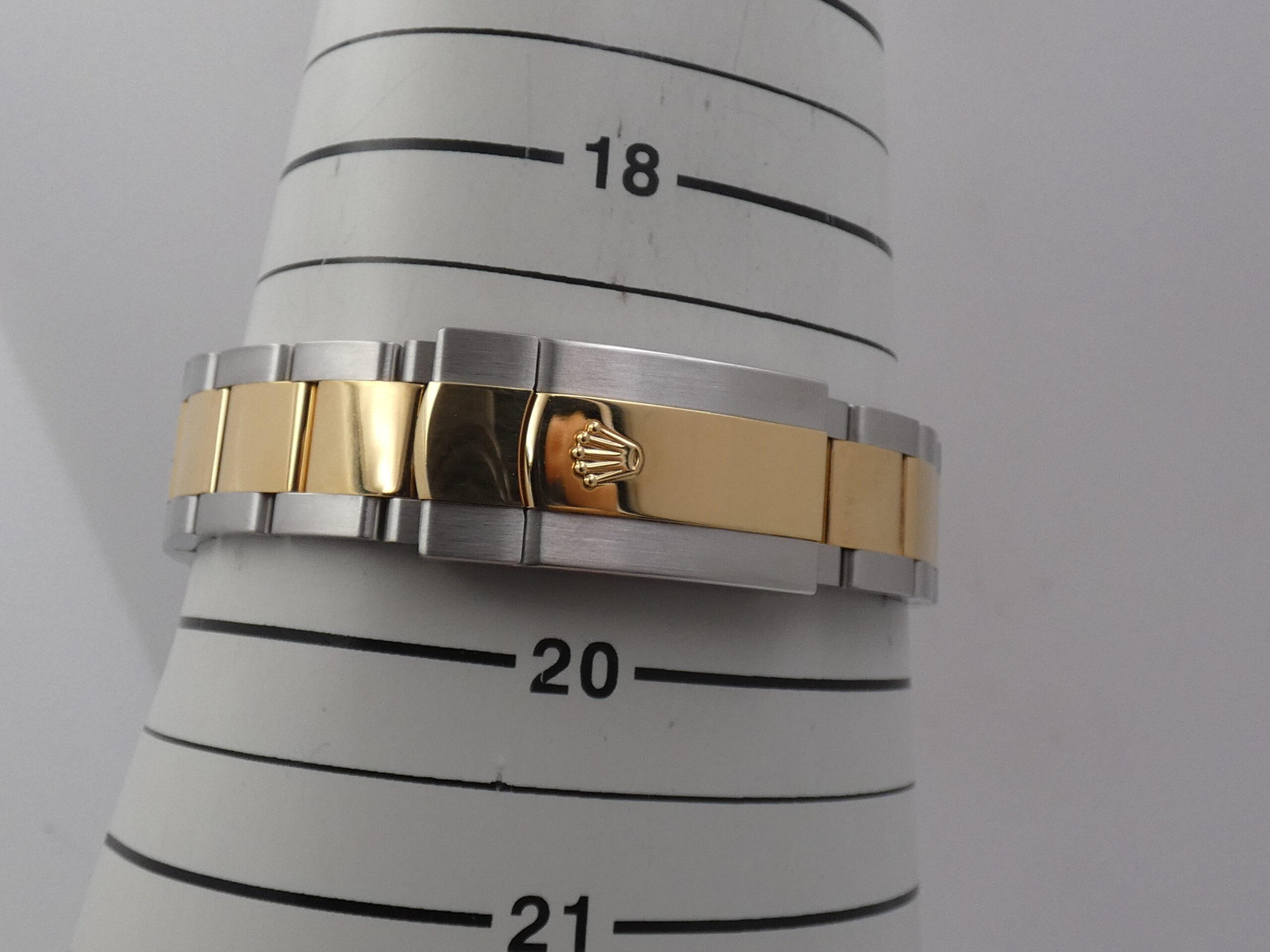 Rolex Datejust 41 126333 TOP CONDITION Oro 18Kt & Acciaio BOX&PAPERS ITALIA 2019 Unico Proprietario Automatico Bracciale Oyster - immagine 14