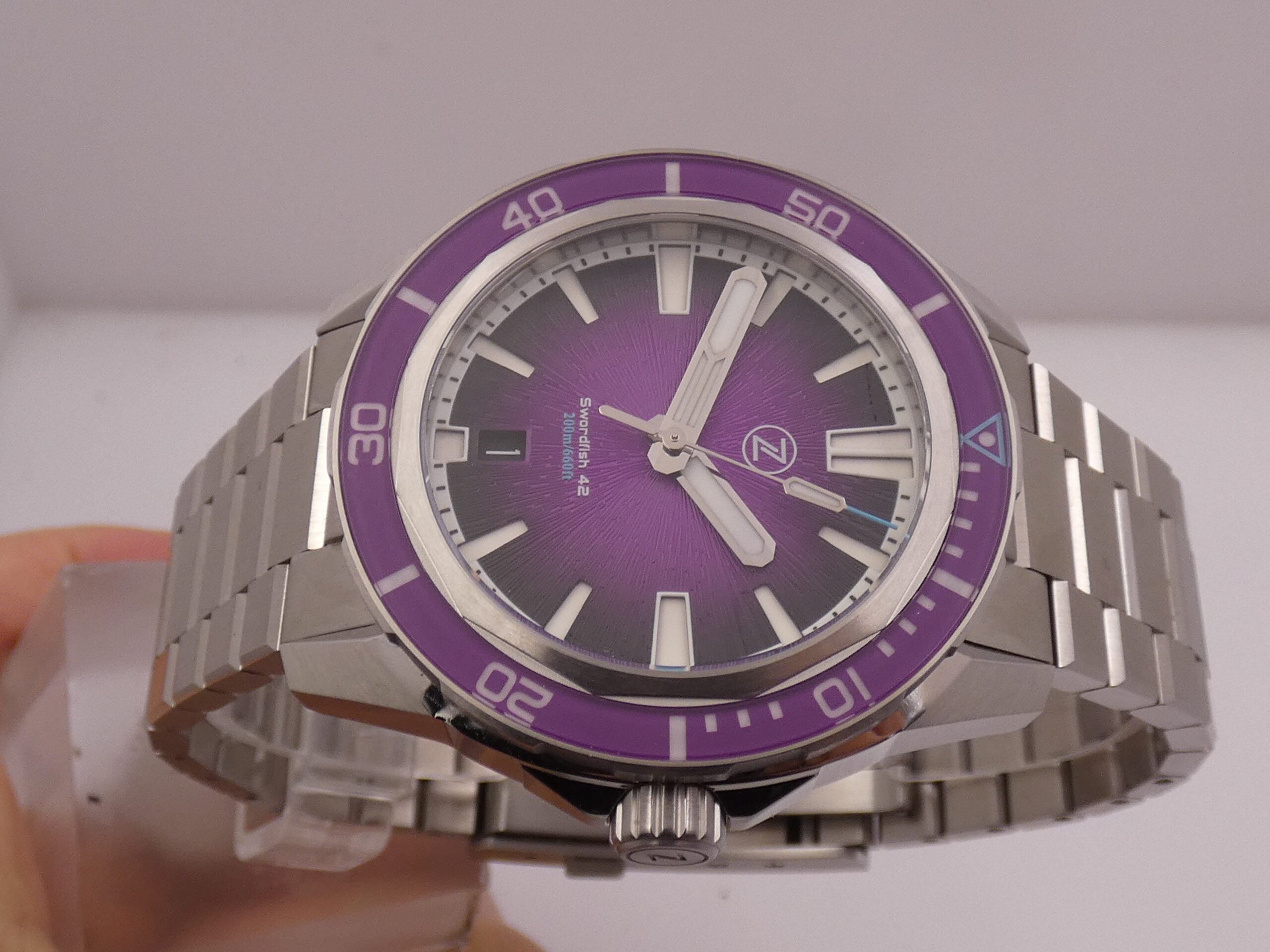 Zelos Swordfish 42 200m LIKE NEW BOX&PAPERS Dicembre 2025 PURPLE DIAL & BEZEL Acciaio Braccialato Limited Edition 150pz al MONDO
