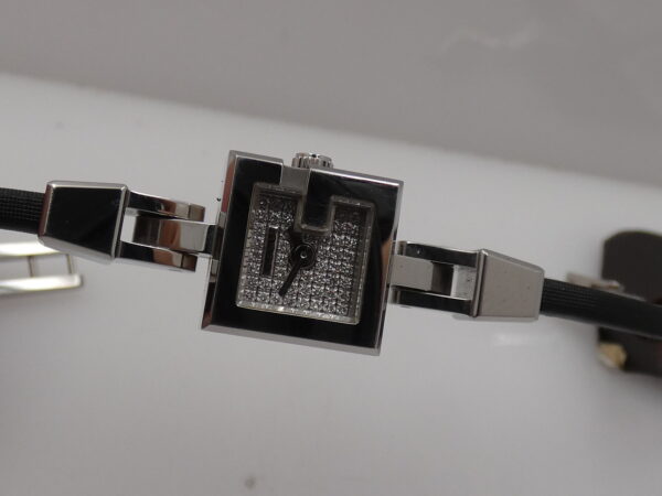 Gucci G Mini Lady 102 N.O.S. Full Pavè Diamonds Dial BOX&PAPERS New Old Stock Stainless Steel