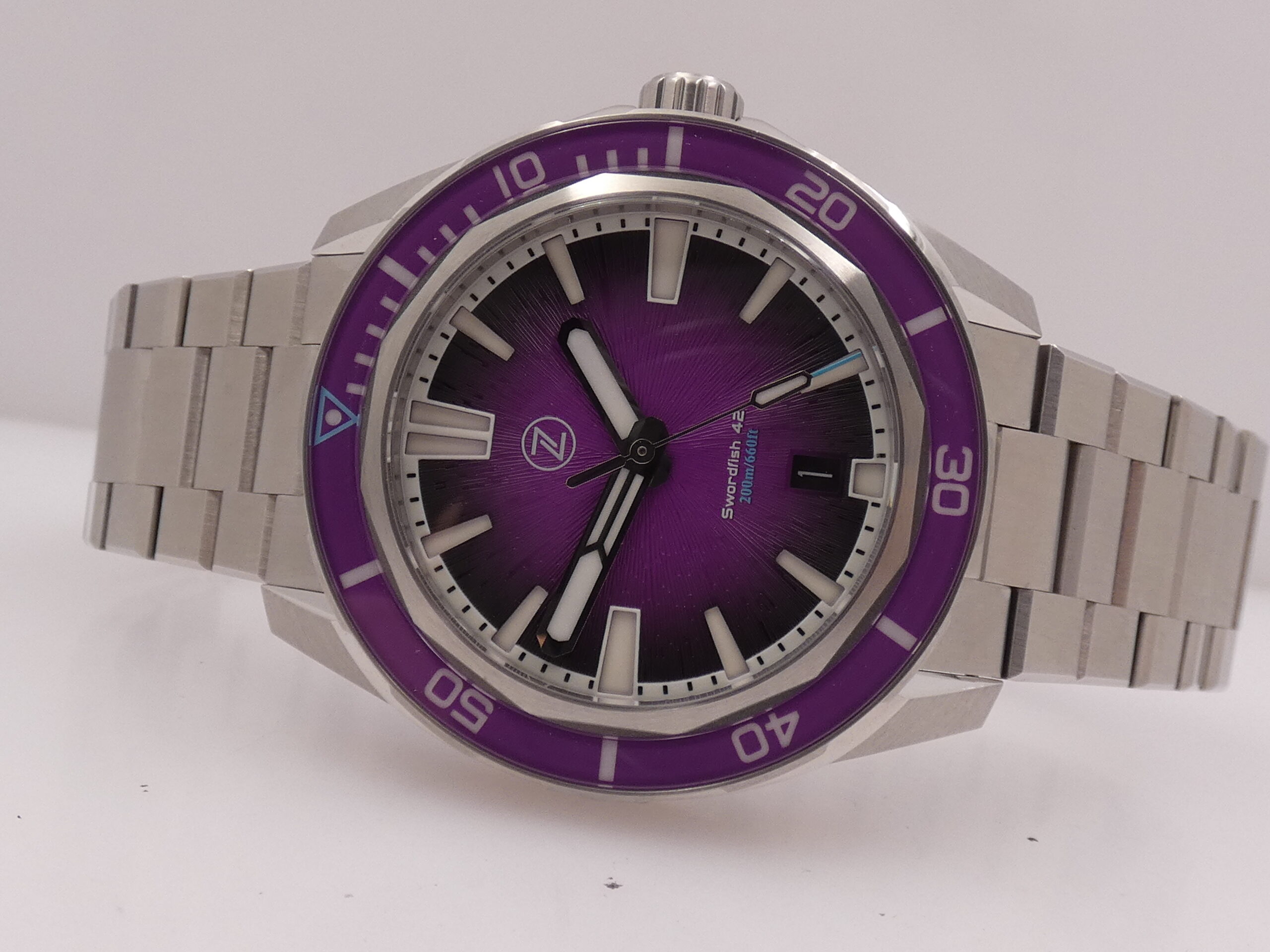 Zelos Swordfish 42 200m LIKE NEW BOX&PAPERS Dicembre 2025 PURPLE DIAL & BEZEL Acciaio Braccialato Limited Edition 150pz al MONDO - immagine 4