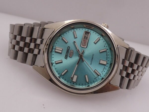 Seiko 5 Sports Day-Date Vintage ICE BLUE DIAL With BOX Anni 70's Automatico Acciaio Jubilee
