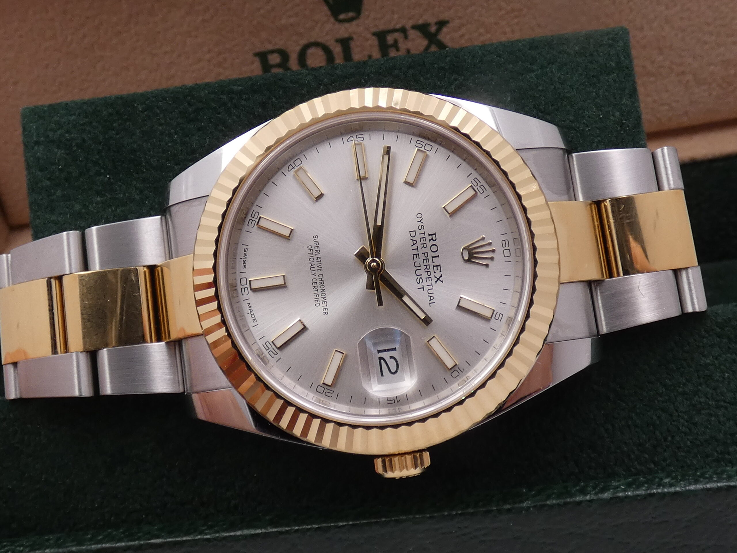 Rolex Datejust 41 126333 TOP CONDITION Oro 18Kt & Acciaio BOX&PAPERS ITALIA 2019 Unico Proprietario Automatico Bracciale Oyster - immagine 6