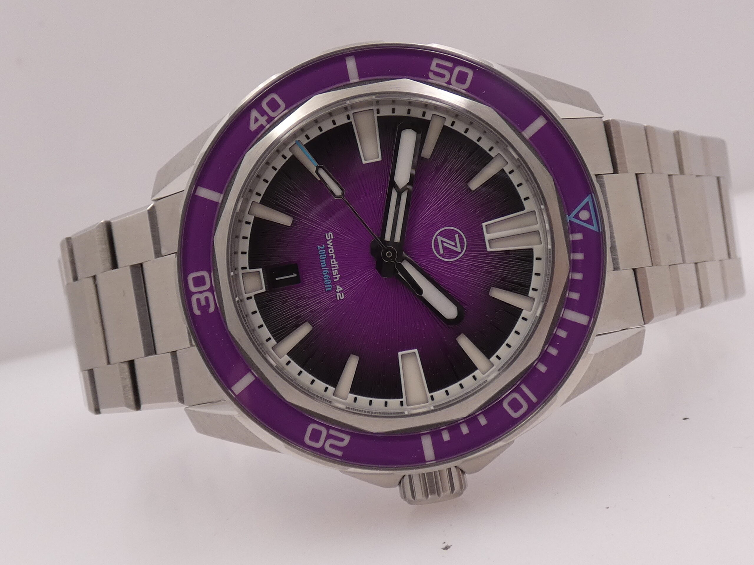 Zelos Swordfish 42 200m LIKE NEW BOX&PAPERS Dicembre 2025 PURPLE DIAL & BEZEL Acciaio Braccialato Limited Edition 150pz al MONDO - immagine 6