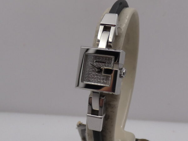 Gucci G Mini Lady 102 N.O.S. Full Pavè Diamonds Dial BOX&PAPERS New Old Stock Stainless Steel