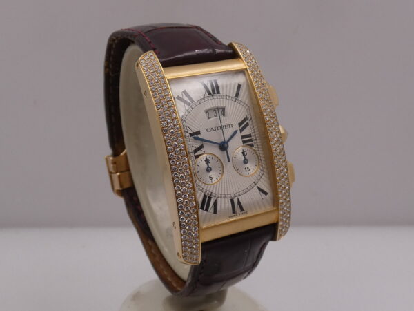 Cronografo Cartier Tank Américaine 2568 Factory Diamonds WITH PAPERS Oro Massiccio 18Kt WB705851