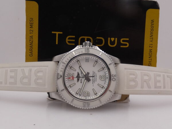 Breitling Superocean 36 A17316 Automatico WITH PAPERS & C.O.S.C. White DIAL & BEZEL Acciaio for Ladies
