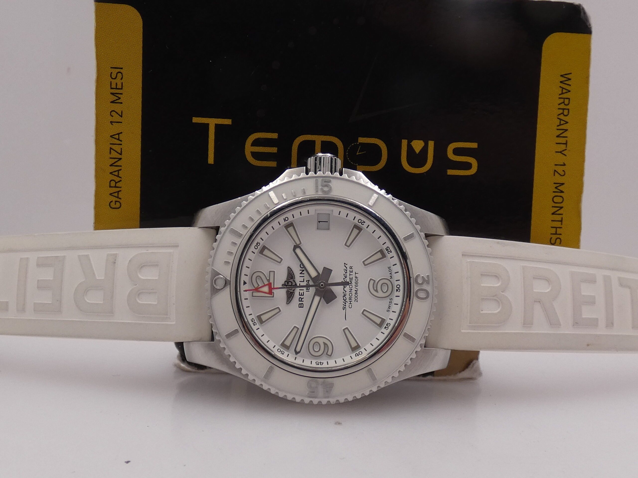 Breitling Superocean 36 A17316 Automatico WITH PAPERS & C.O.S.C. White DIAL & BEZEL Acciaio for Ladies - immagine 2