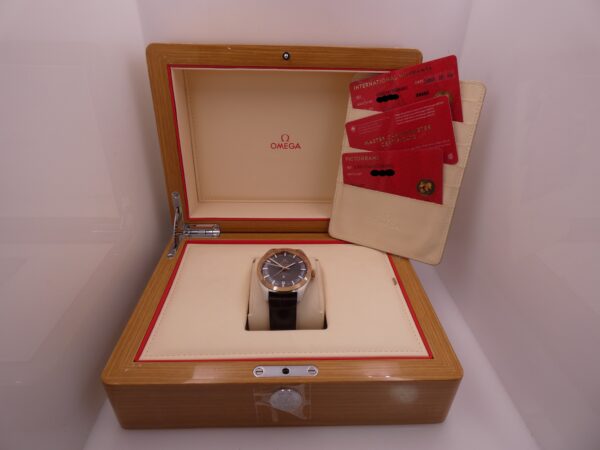 Omega Globemaster Constellation Annual Calendar BOX&PAPERS Anno 2022 NEW UNWORN 18Kt SEDNA Gold Bezel "Pie Pan" Dial Co-Axial METAS Master Chronometer